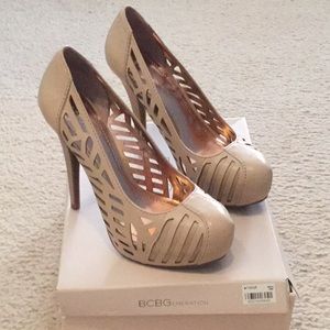 BCBGeneration nude pumps